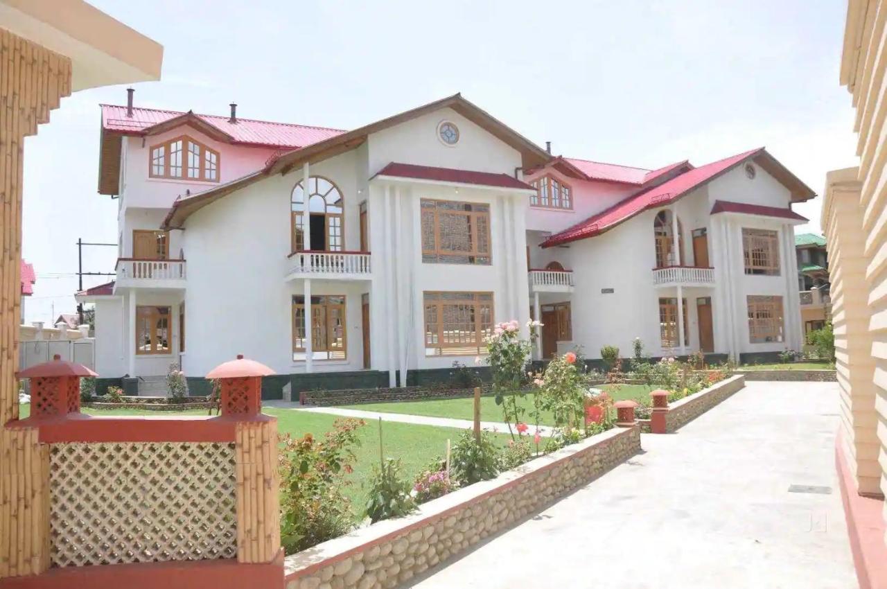 Hotel Al Azrah Srinagar  Luaran gambar