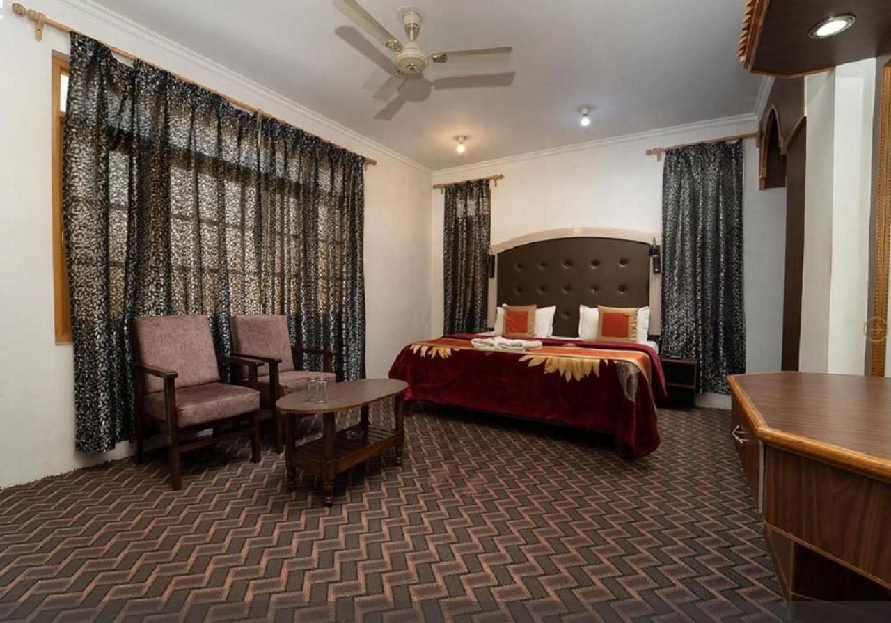 Hotel Al Azrah Srinagar  Luaran gambar